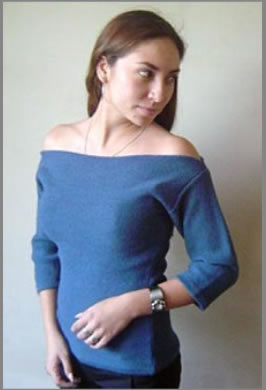 Lady's sweater - Click Image to Close